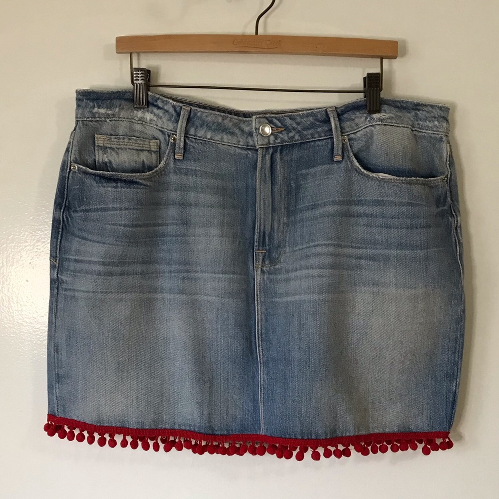 Good American Jean Mini Skirt Red Pompom Fringe